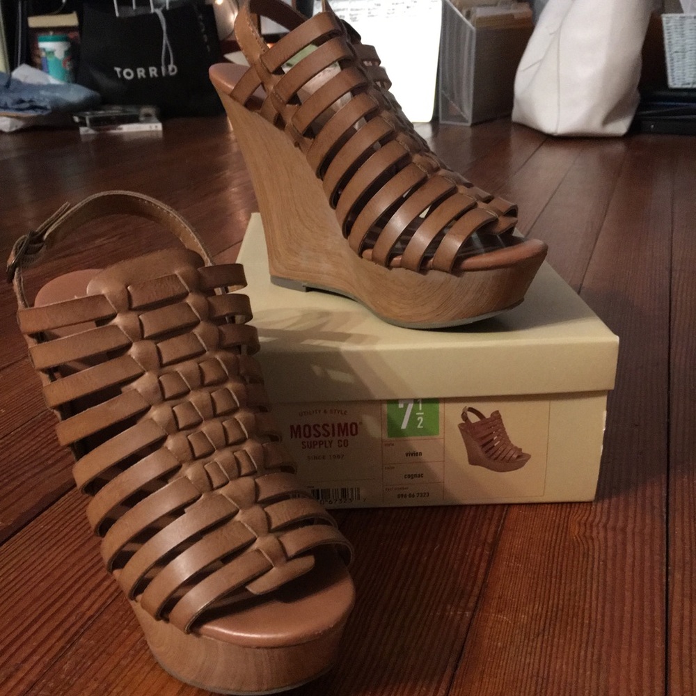Mission Brown Wedges